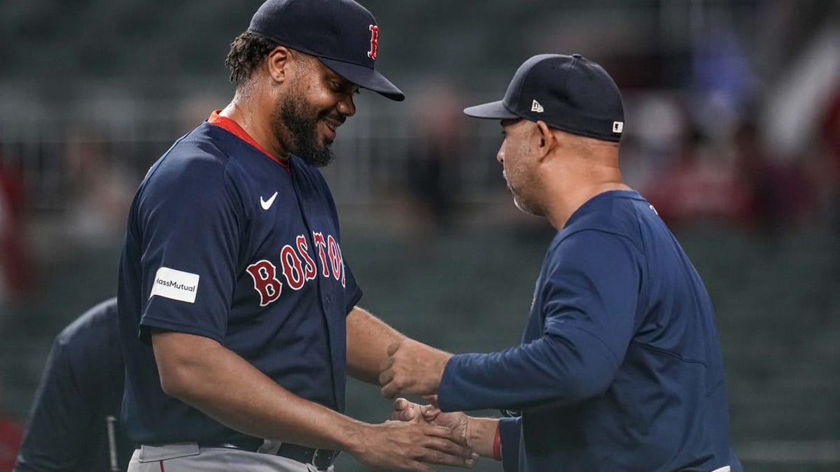 How Red Sox closer Kenley Jansen rebuilt his mind and body to reach 400  saves - The Athletic