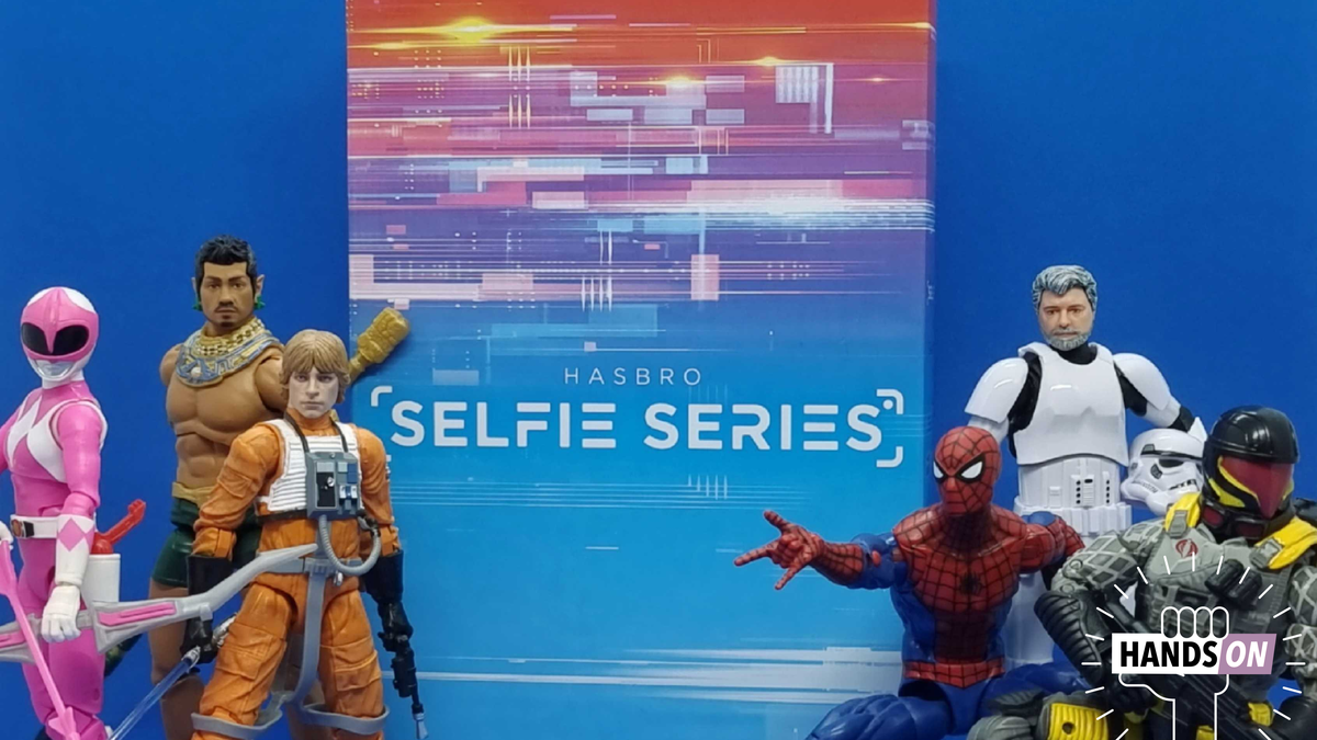 Hasbro Selfie Series In Hand Review—A Good Start But Needs More