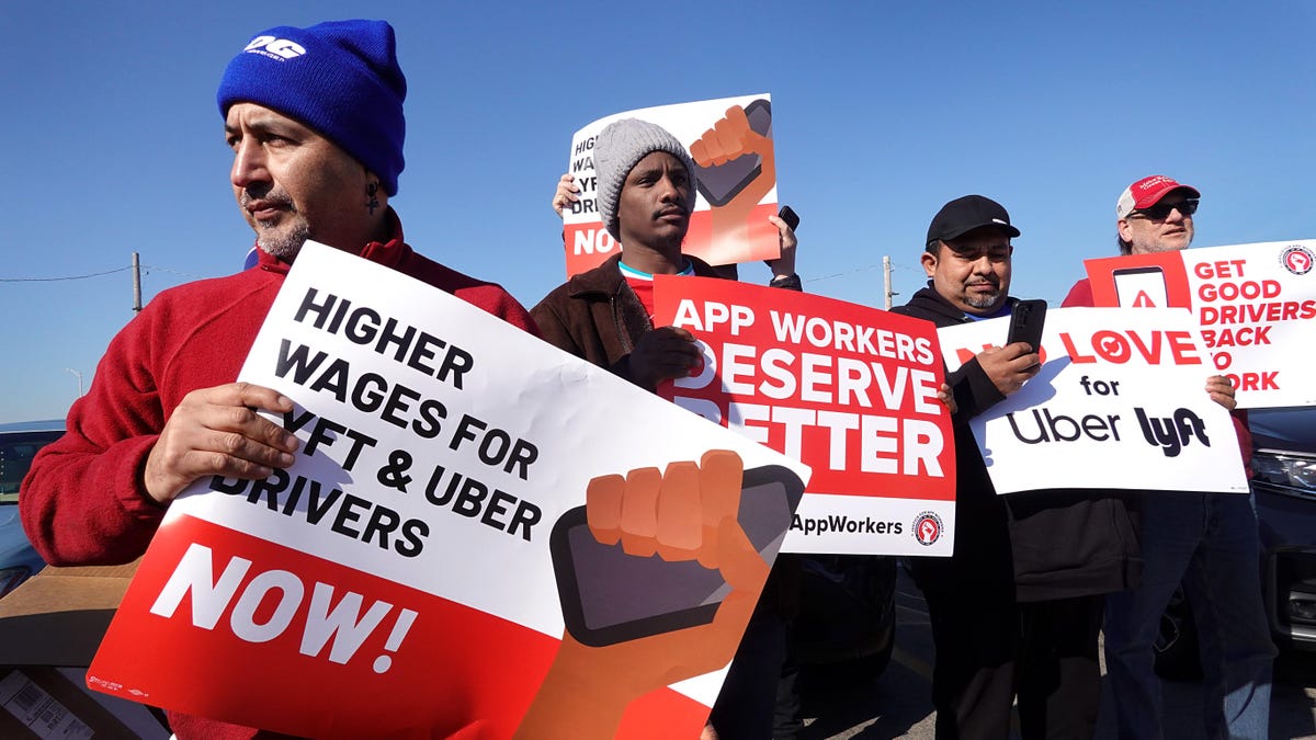 Los conductores de Uber y Lyft reciben propinas en menos de 3 de cada 10 viajes