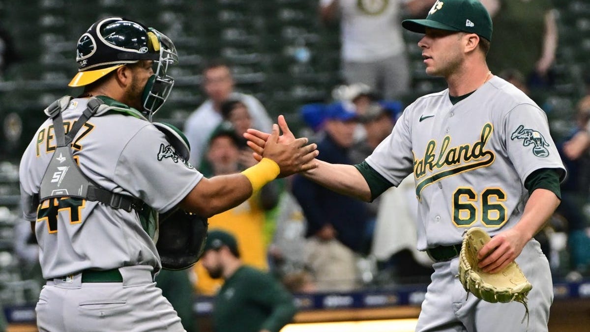 Oakland A's reverse boycott: Athletics extend winning streak to