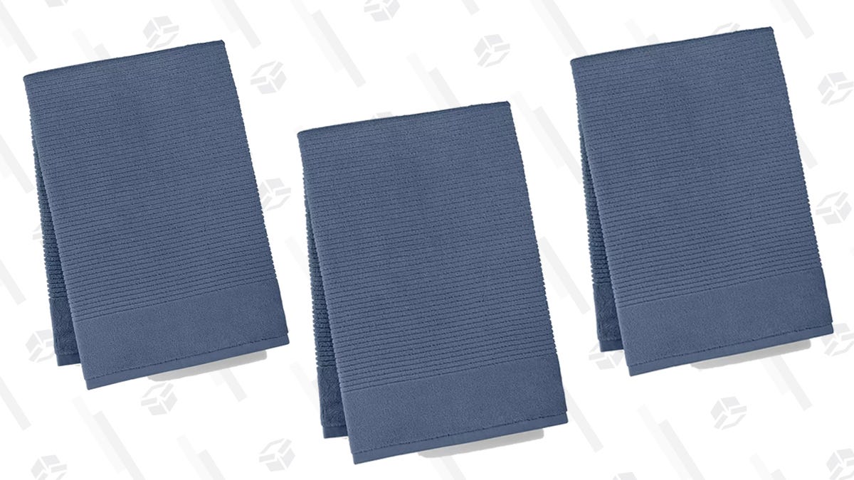 Now Martha Stewart Collection Reversible Bath Towels Are Just 6