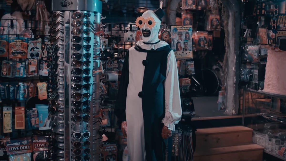 Terrifier 3 - Watch the First Teaser Trailer That Debuted in Theaters!