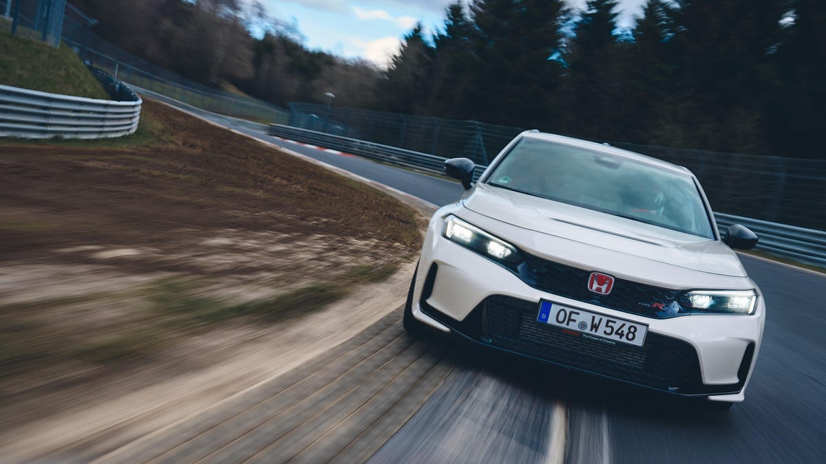 Honda Civic Type R beats its own lap record at Spa