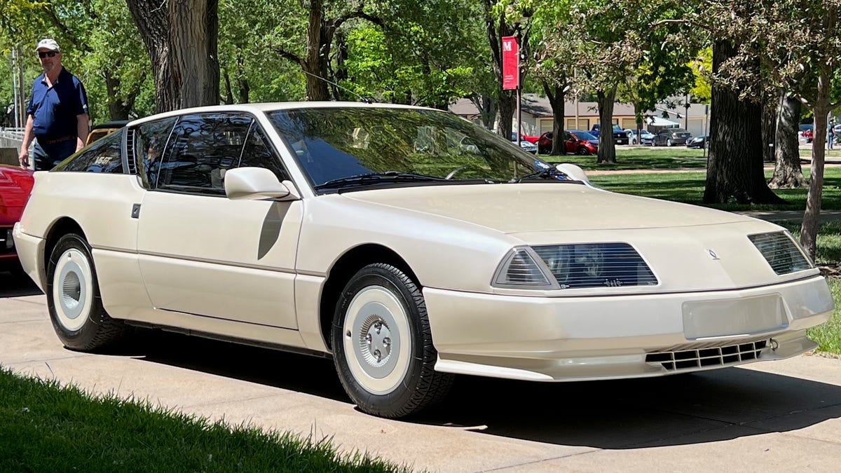 This Pristine 1986 Renault Alpine GT Atmo Made Its Way To Kansas And Now It  Could Be Yours