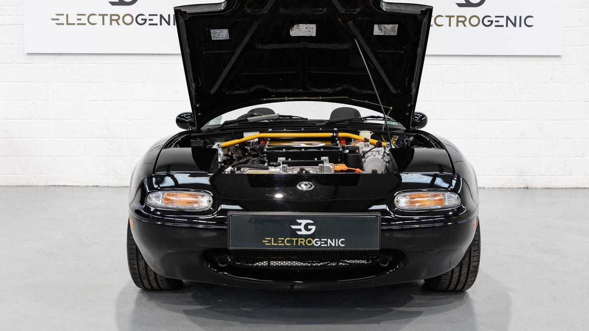 Miata EV Swap Gives You 160 HP, 150 Miles Of Range And Only Adds 220 Pounds