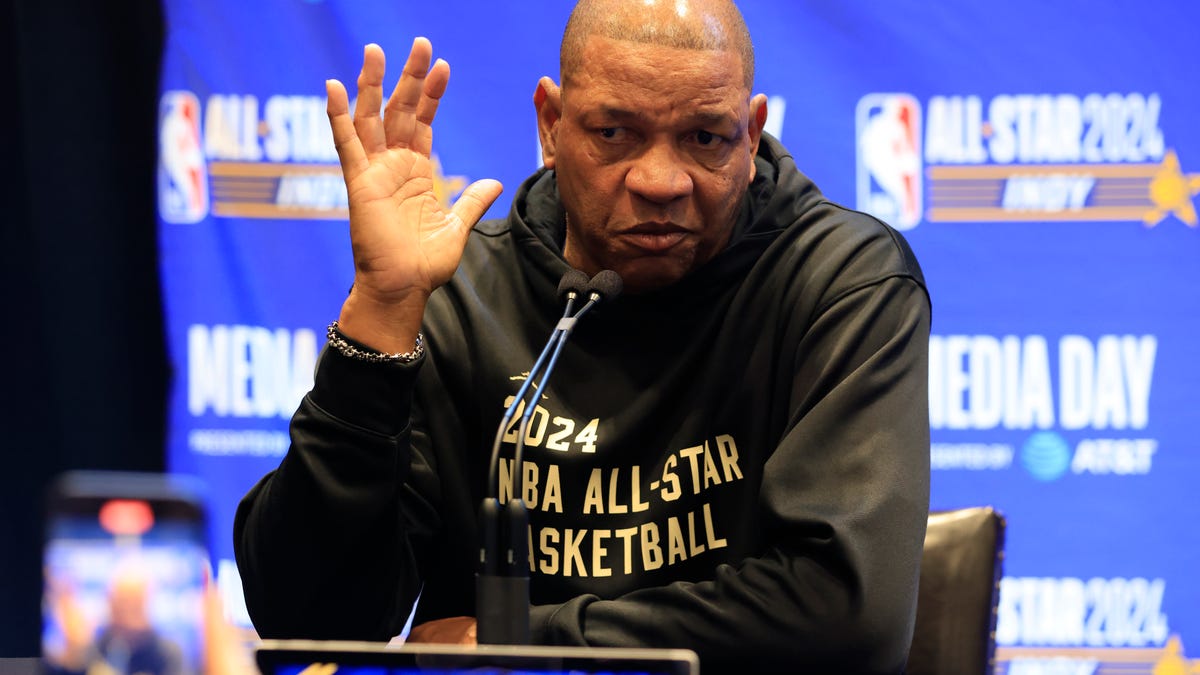 El entrenador de los Bucks, Doc Rivers, se niega a asumir sus errores