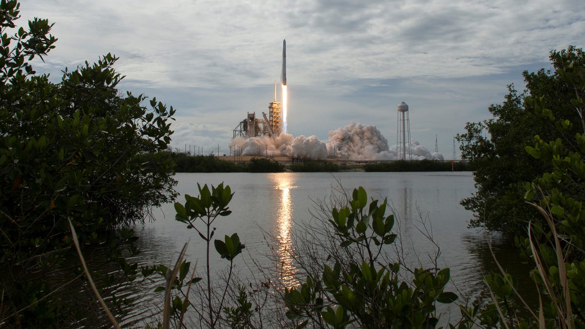 Private space flight fuels a comeback in Florida's Space Coast