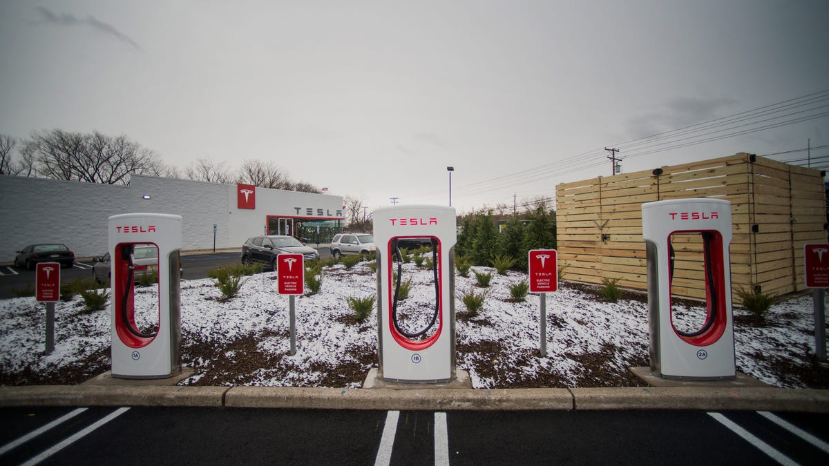 Tesla chargers booted off the New Jersey Turnpike — and Musk cries 'corruption'