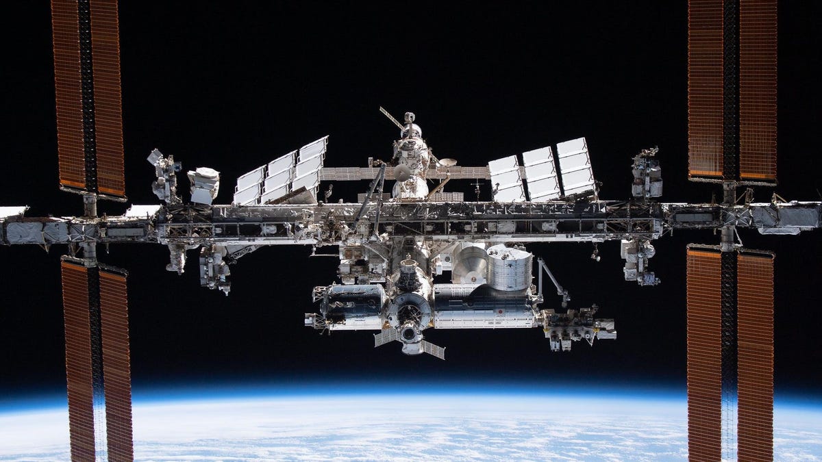 NASA sumoka 1 milijardą dolerių, kad sunaikintų Tarptautinę kosminę stotį