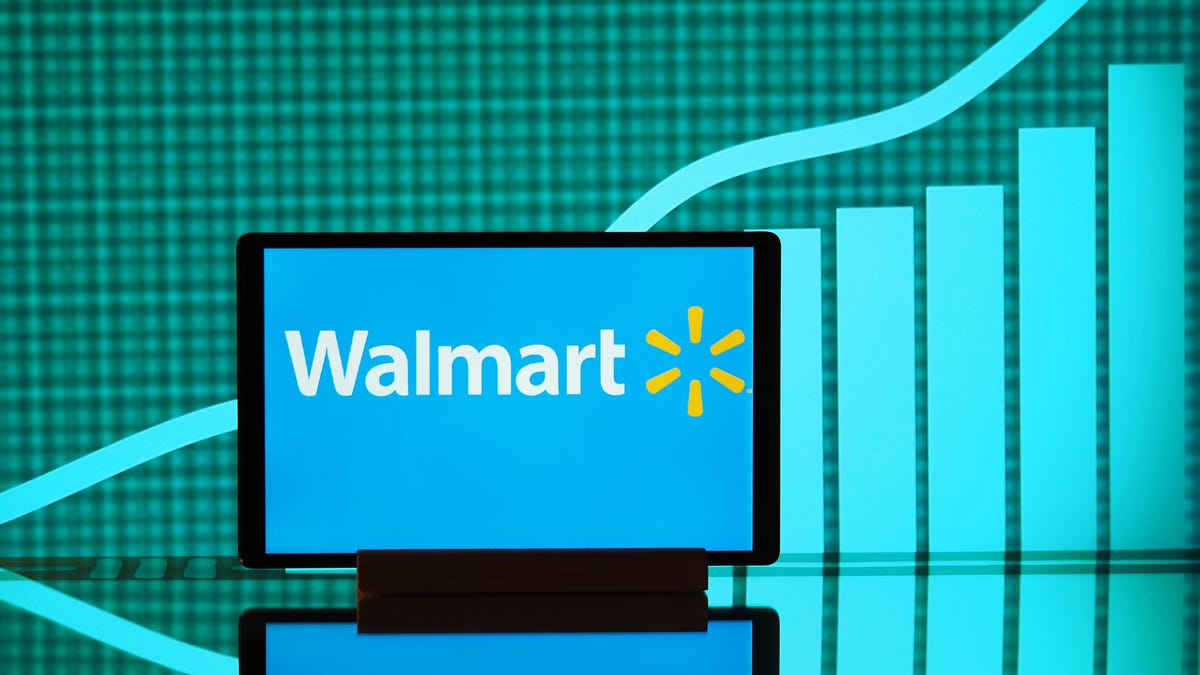 Walmart beats second-quarter earnings thanks to more affluent shoppers