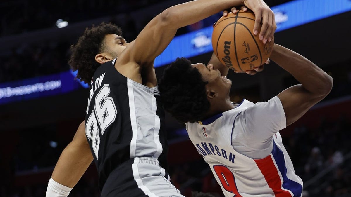 Victor Wembanyama Gets Triple-double As Spurs Rout Pistons