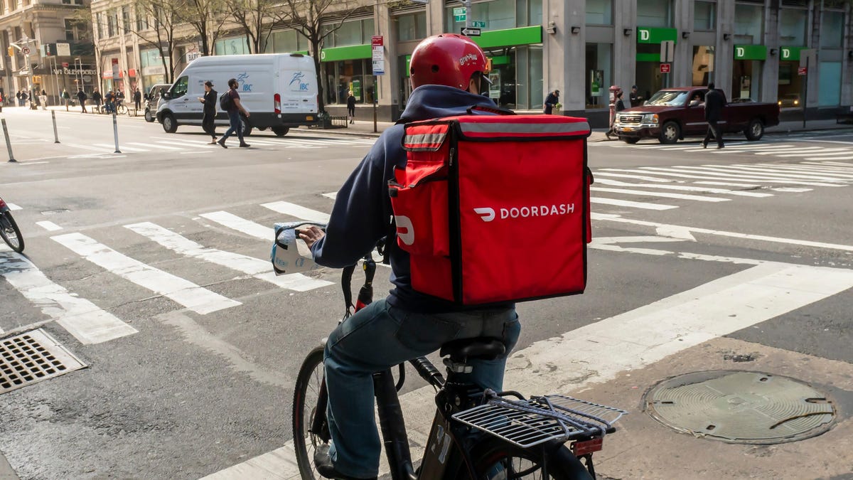 San Francisco-Based Delivery Giant DoorDash Just Laid Off More