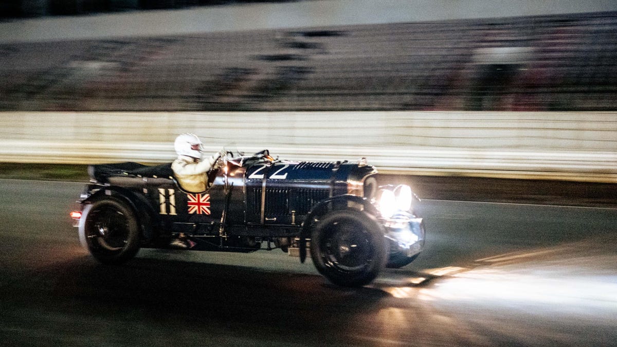 After Nearly 100 Years A Factory-Built Blower Bentley Has Completed A 24-Hour Race Without Blowing Up