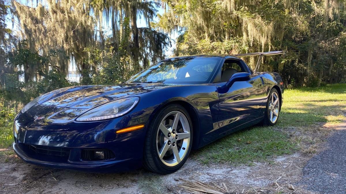 $15,500에 이 2007년형 Chevy Corvette를 구매하시겠습니까?