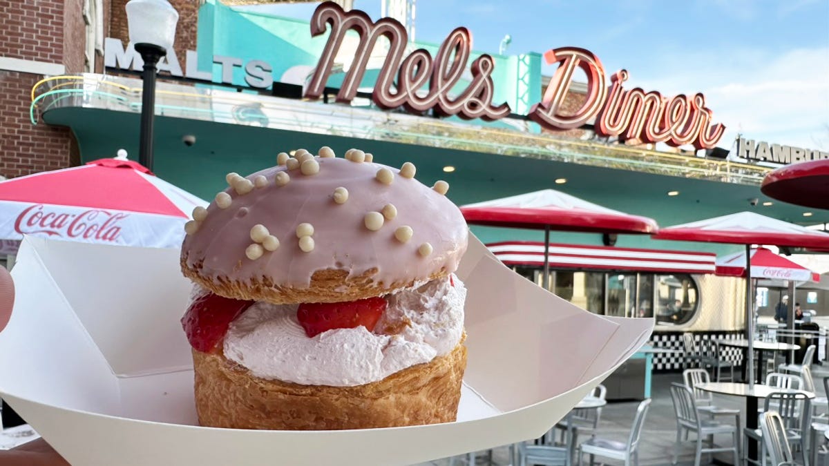 Universal Studios Has a Secret Menu—Here’s What to Order