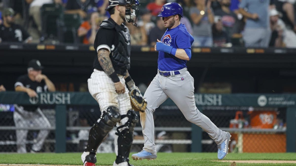 As trade winds blow, Cubs rally for wild 10-7 win over White Sox