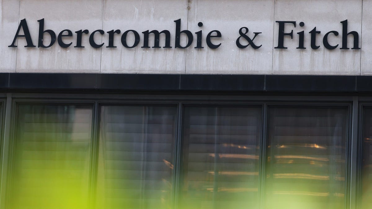 This 1 chart shows Abercrombie & Fitch's dramatic turnaround