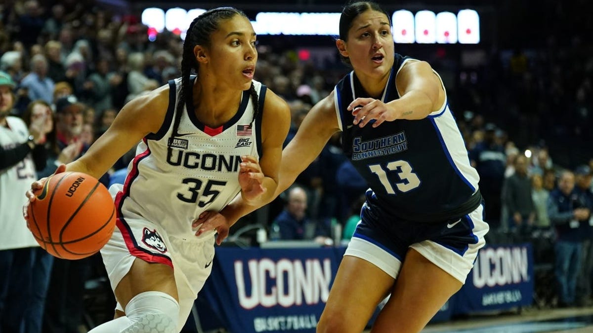 UConn G Azzi Fudd (ACL) out for season