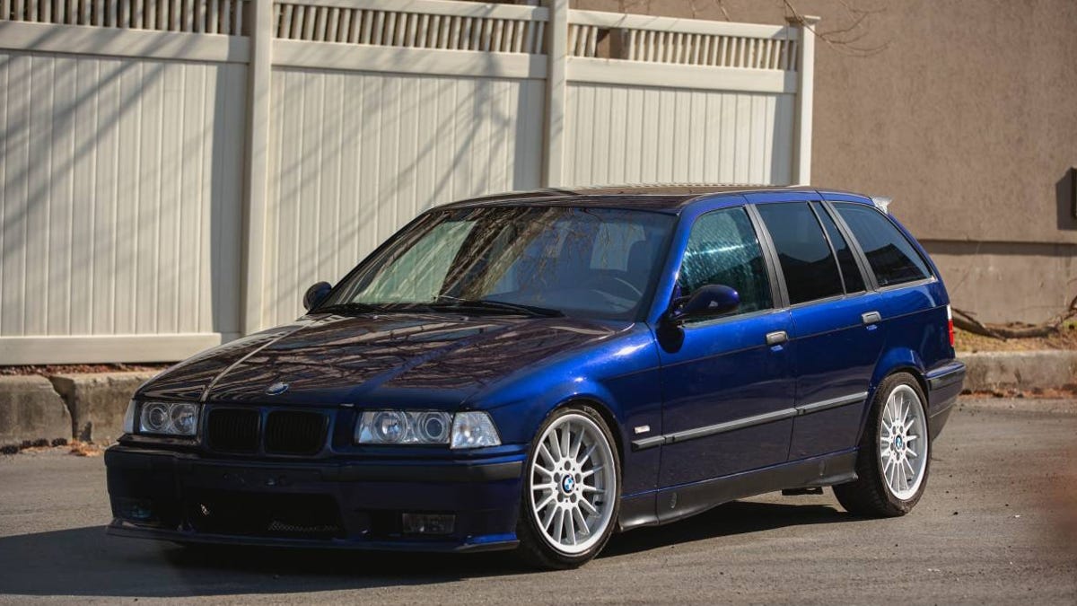 At $12,000, Would Buying This 1996 BMW 318i Touring be a Trip?