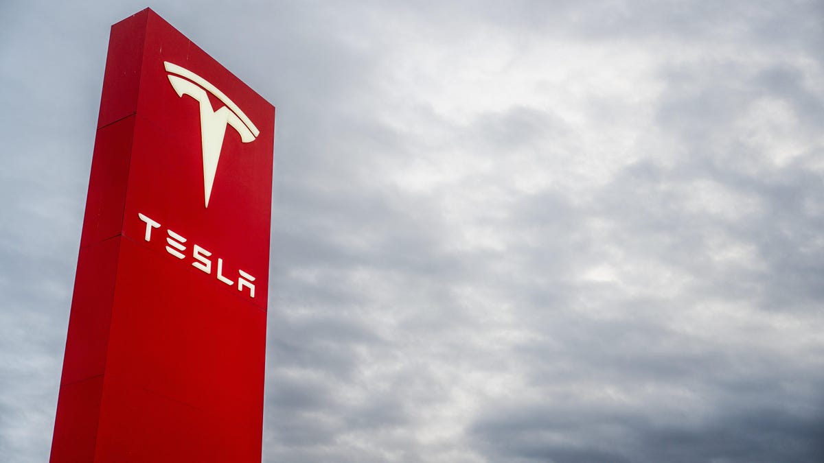 Tesla Has Been Blaming Drivers For Faults With Defective Parts: Report
