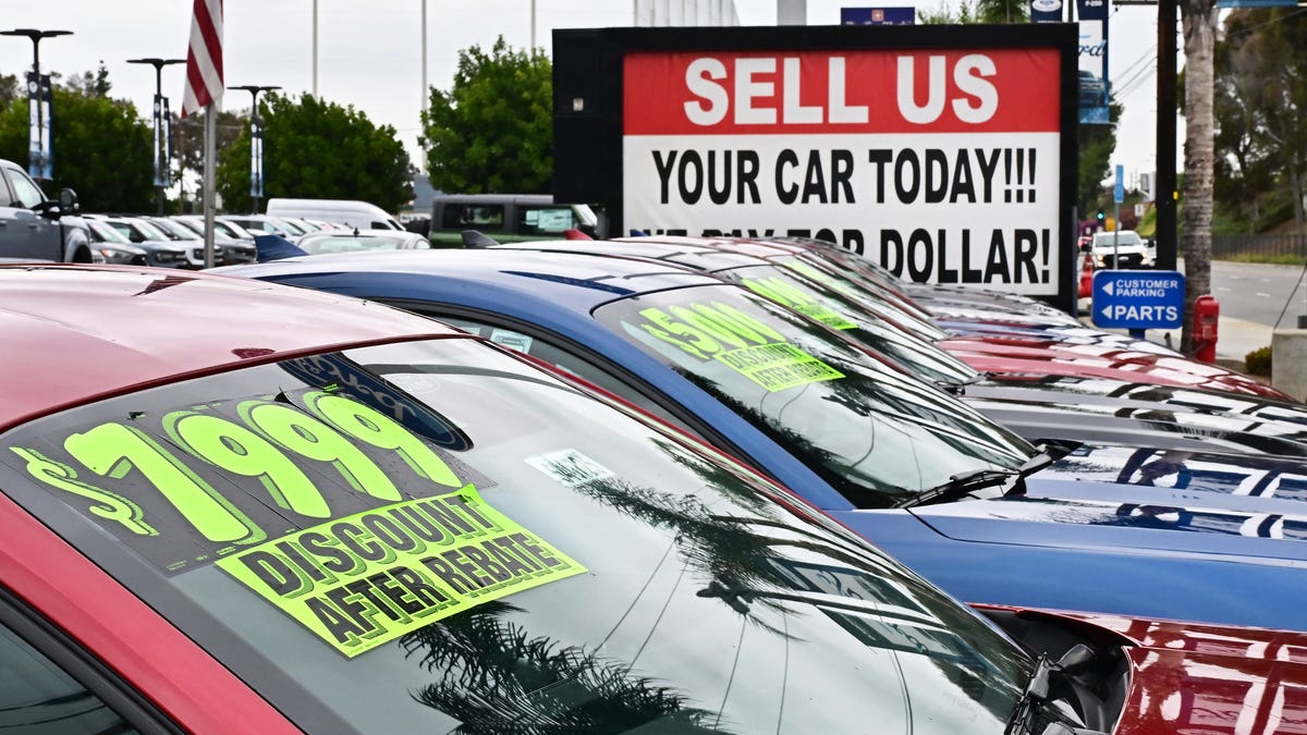 Used car prices cool down following highs driven by tariff fears