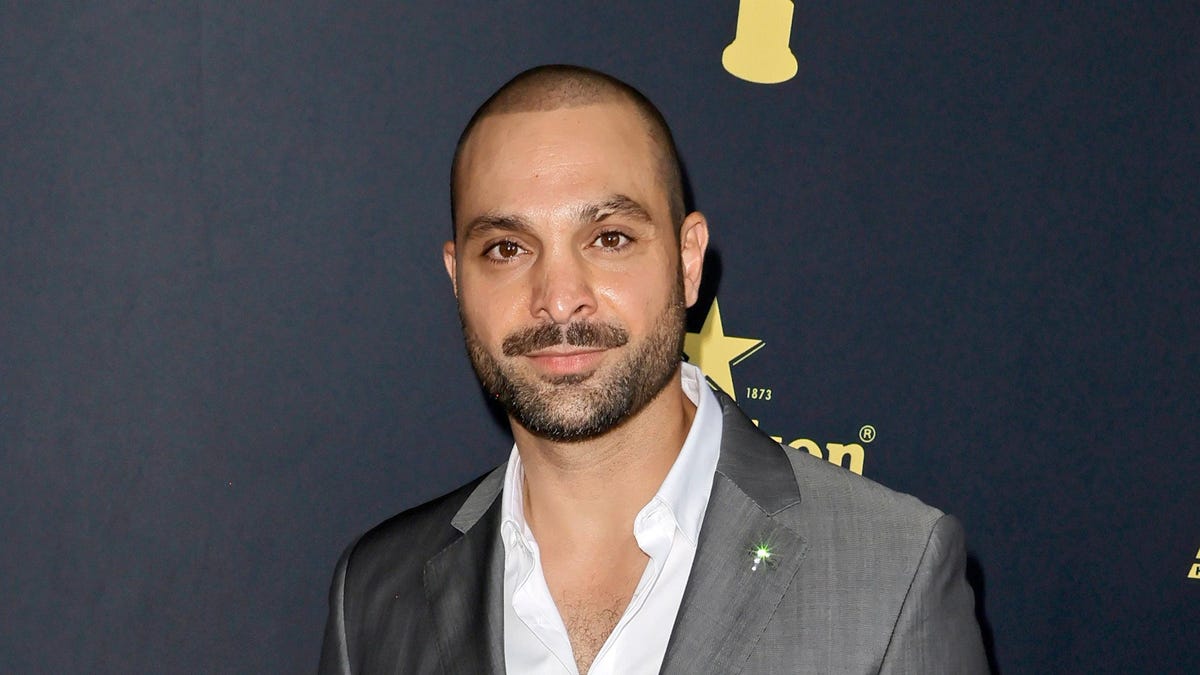 Michael Mando exits Sinking Spring, Wagner Moura to replace him