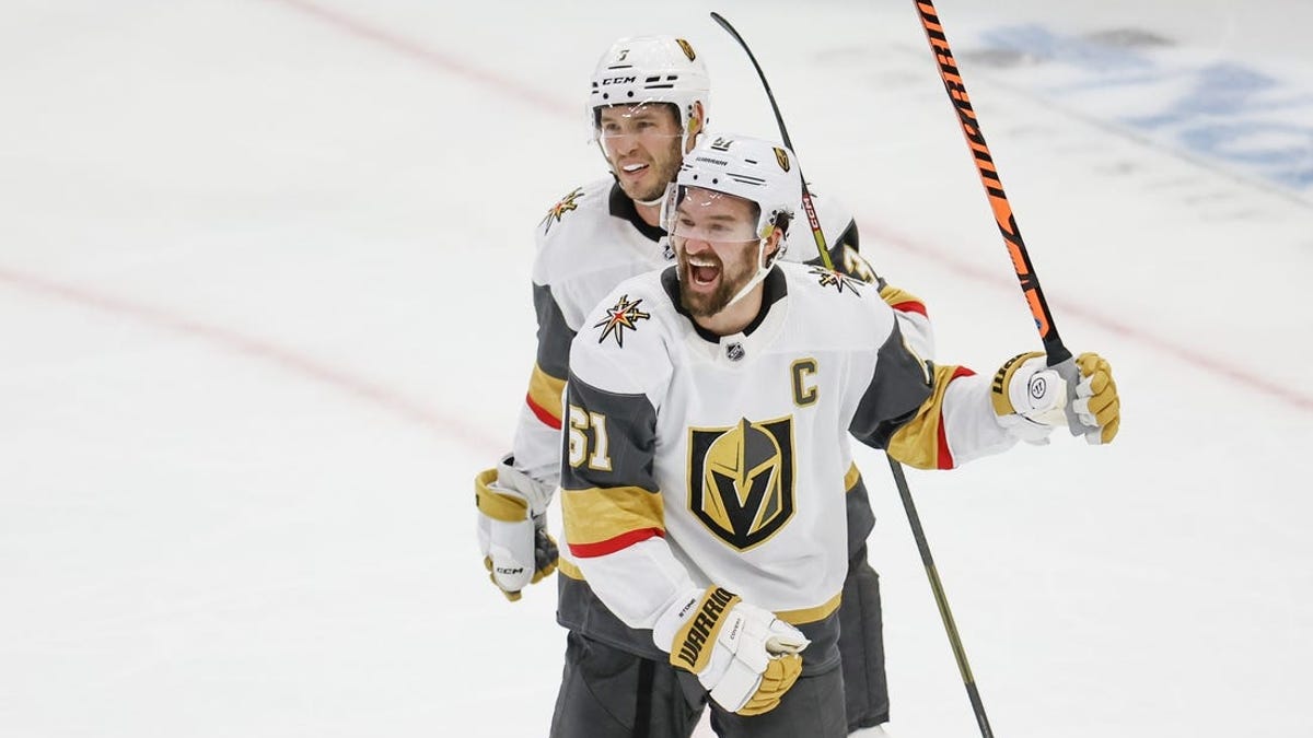 Knights 6-0 to start season after topping Blackhawks
