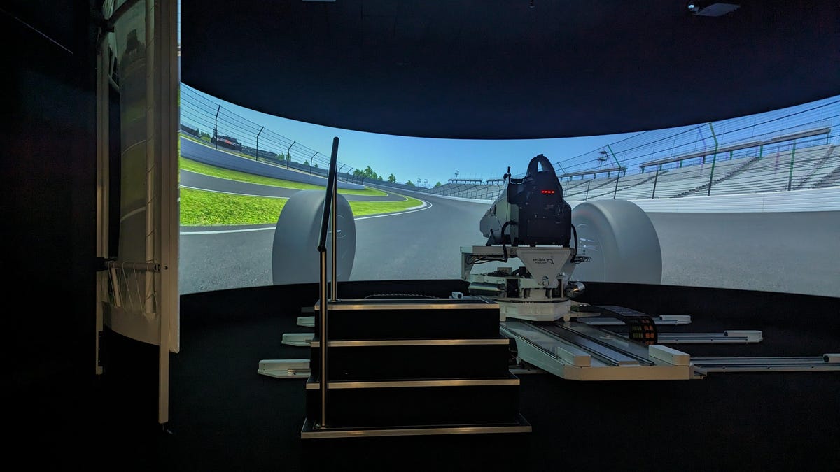 I Tried Driving An Indy Car On Honda’s Professional Racing Simulator And My Arms Still Hurt