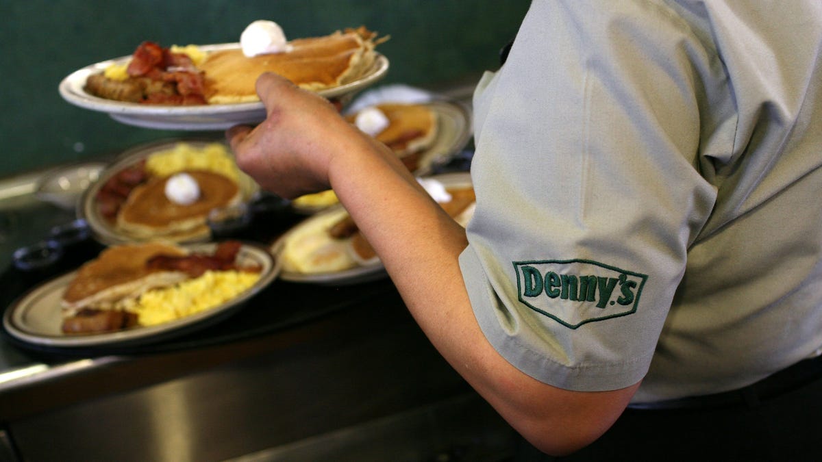 From Hooters to Waffle House, the 10 restaurant chains seeing the biggest price increases