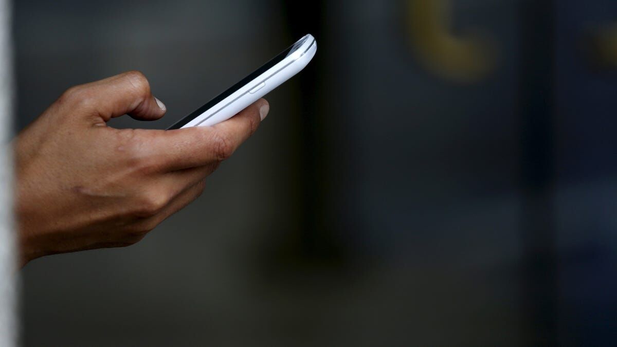 WHY HUMANS SOMETIMES SOUND LIKE BOTS visual data 2