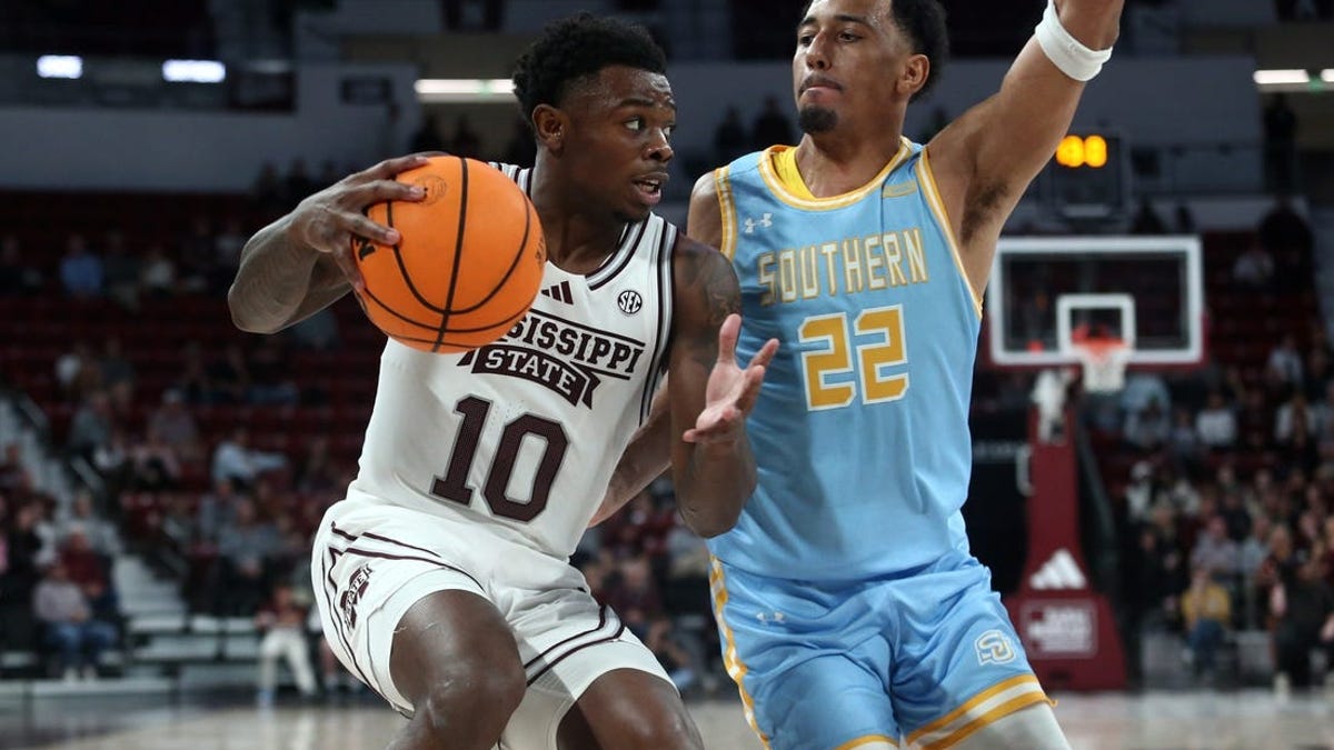 Top 25 Roundup: Southern Stuns No. 21 Mississippi State