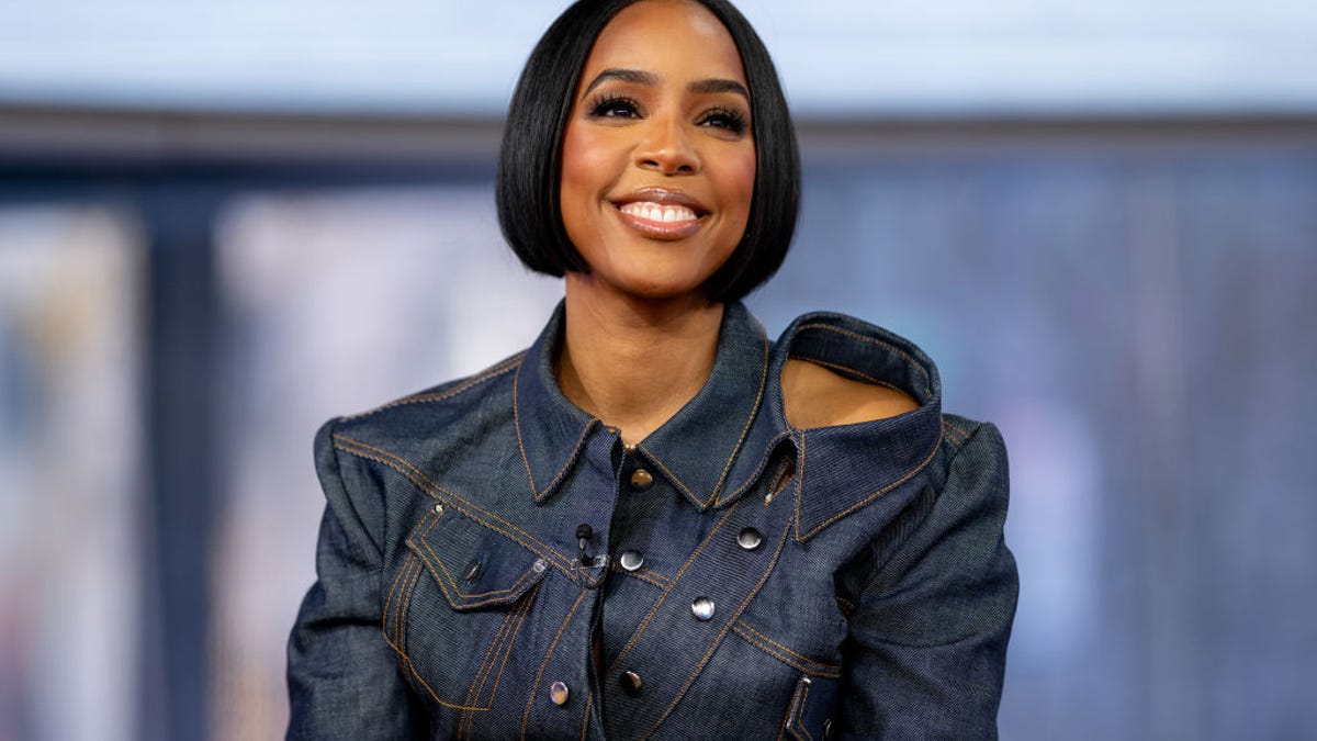 Black Internet sides with Kelly Rowland amid Today walk out