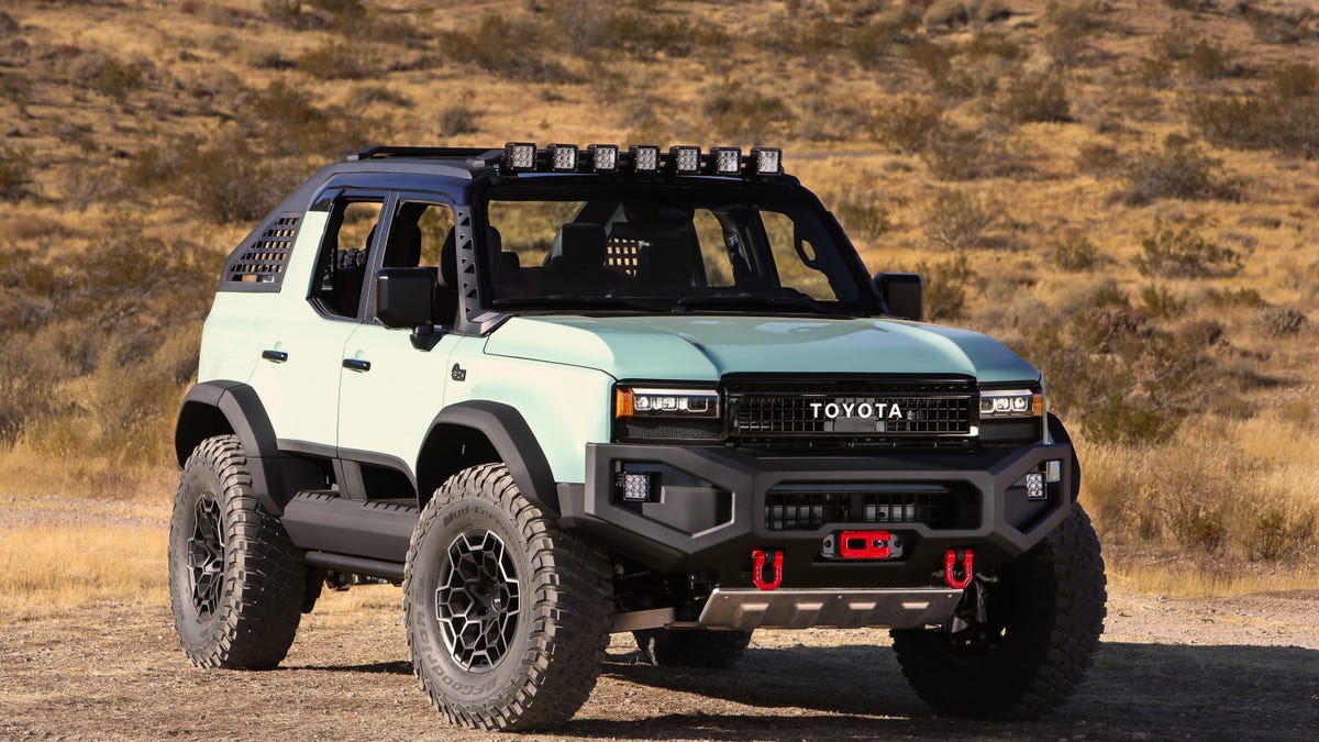 Toyota Turned The New Land Cruiser Into A Short-Bed Pickup With A Convertible Roof For SEMA