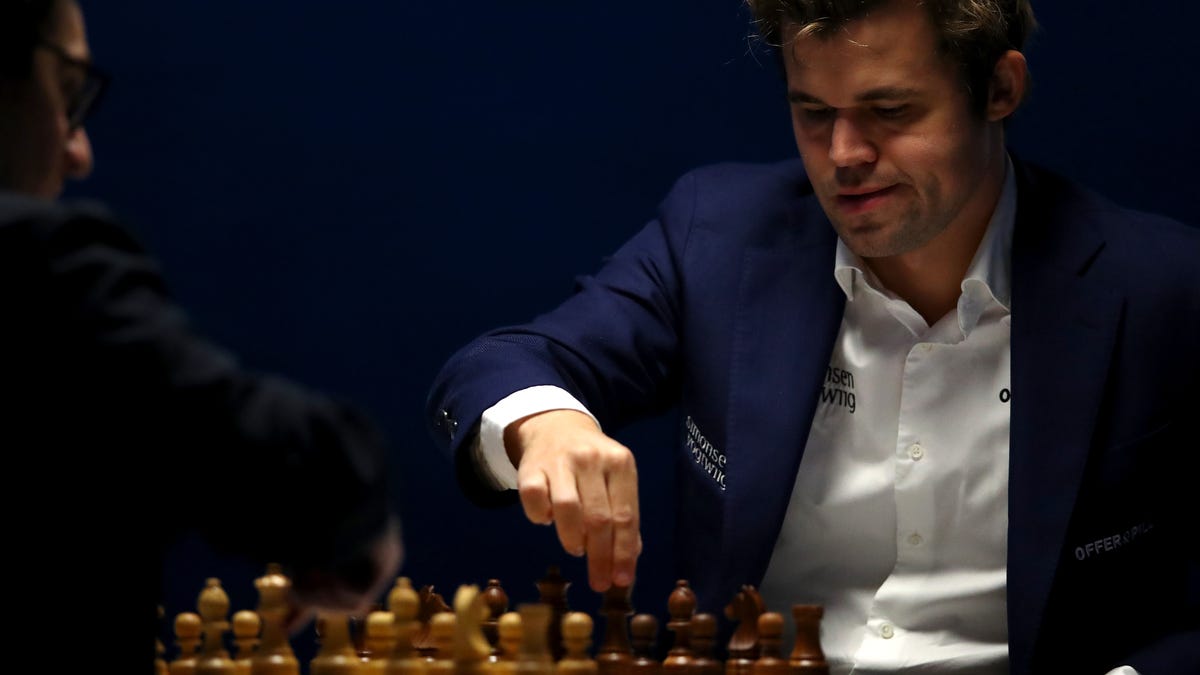 The World Chess Championship Is Happening. Magnus Carlsen Is Playing Poker  Instead.