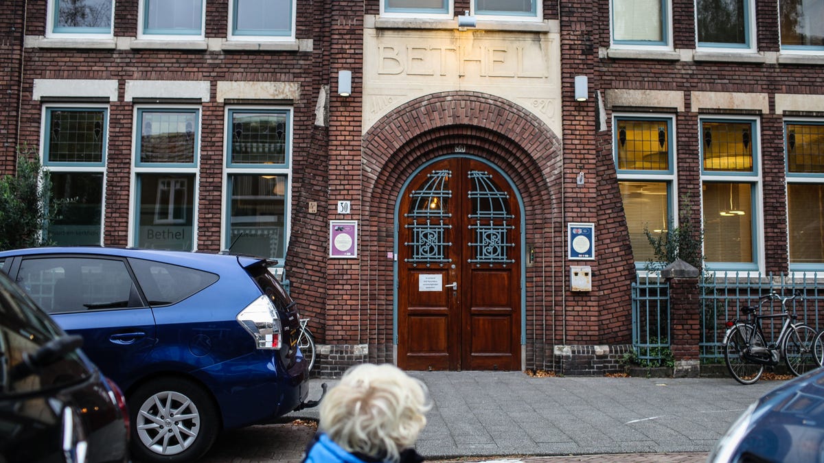 A Dutch church has been conducting religious services for 27 days to protect a refugee family