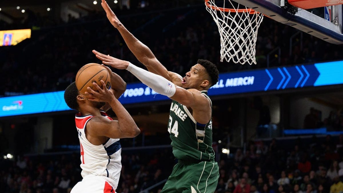 Bucks Aim To Bounce Back From Disastrous Loss, Host Grizzlies