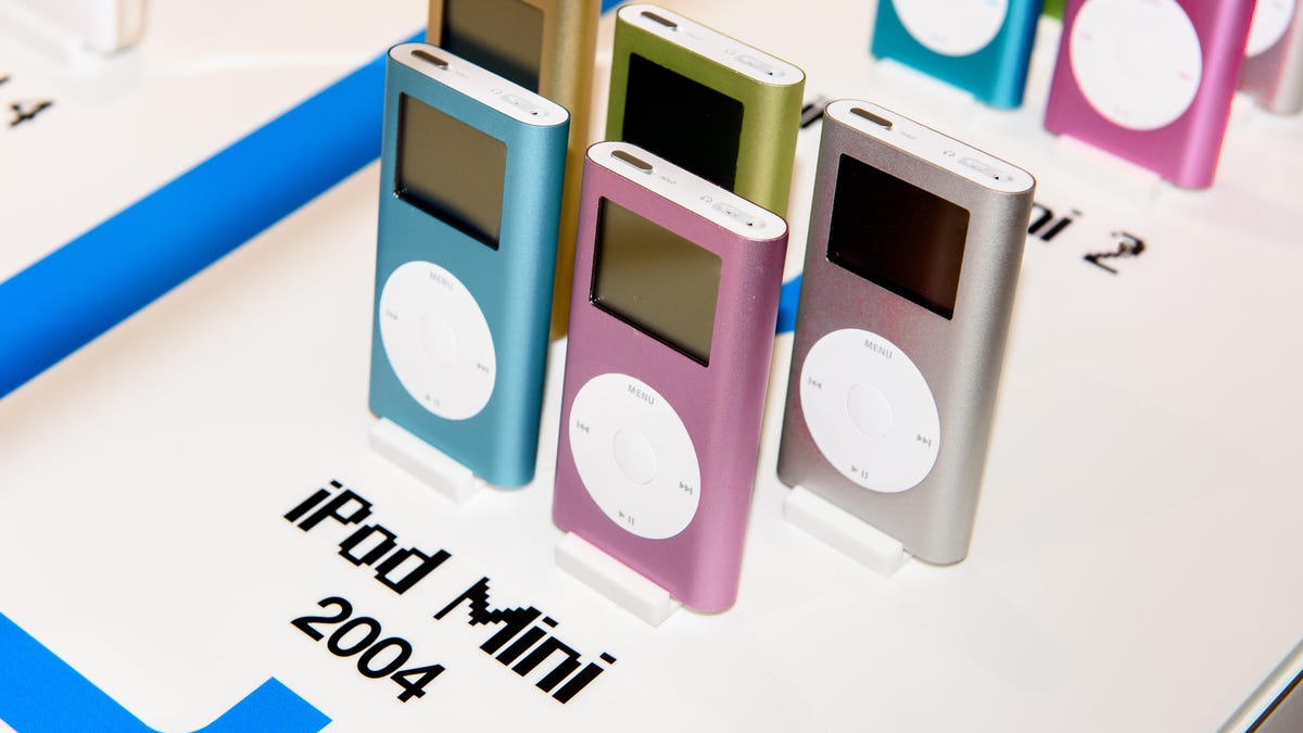 Städtische Ausrüster, die alte iPods verkaufen, geben uns das Gefühl, alt zu sein