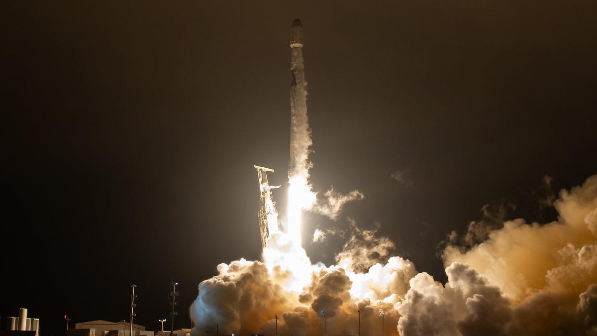 Space Force Taps SpaceX for $70 Million Starshield Contract