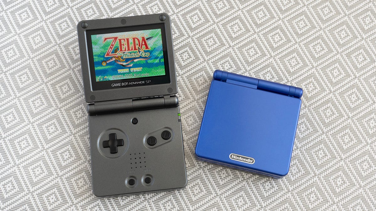 Why the Game Boy Advance SP Remains Nintendo's Best Handheld