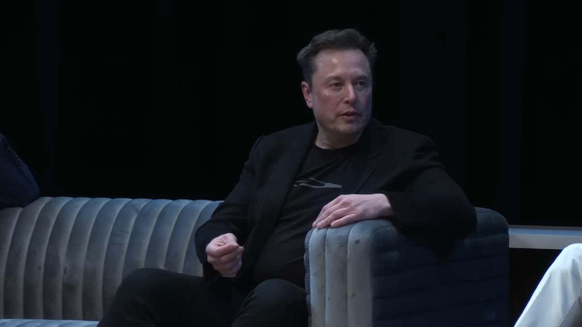 Tesla CEO And World’s Richest Man Elon Musk Parrots Neo Nazi Pet Eating Propaganda Before Asking Pop Star Taylor Swift To Have Children With Him