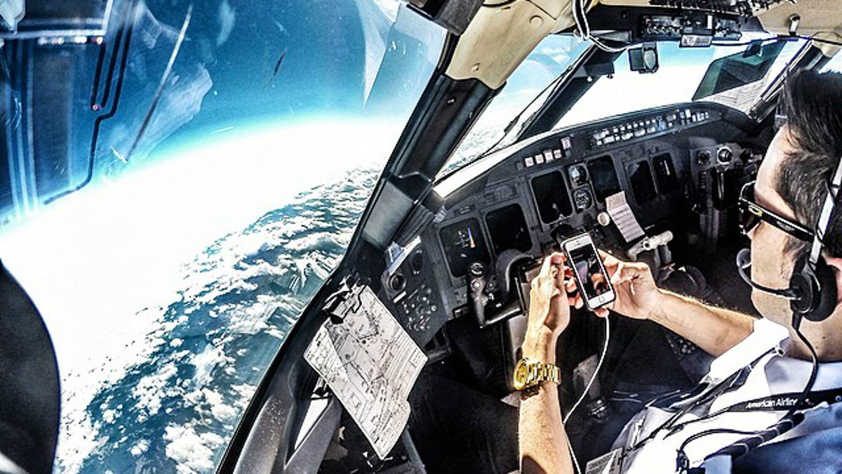 The pilots of Instagram: beautiful views from the cockpit, violating rules of the air