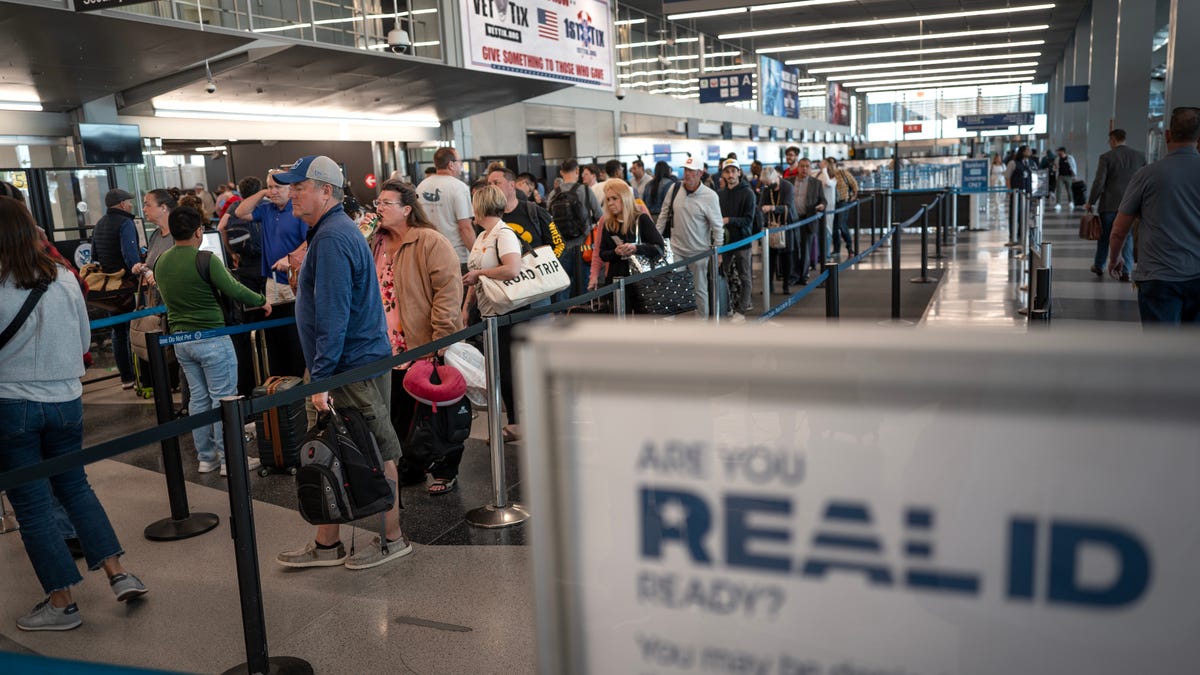 7 of the smallest commercial airports in America