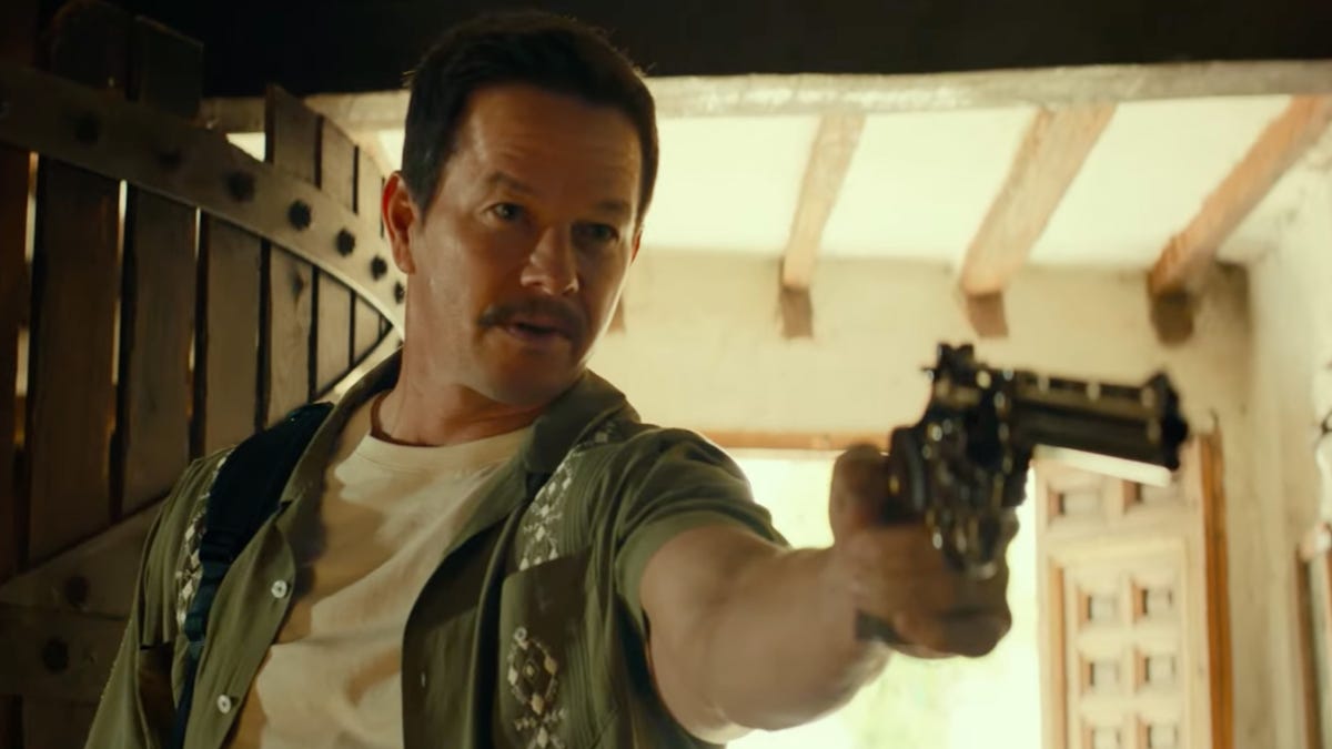 Mark Wahlberg Rumored to Play Sully in Sony's Uncharted Movie