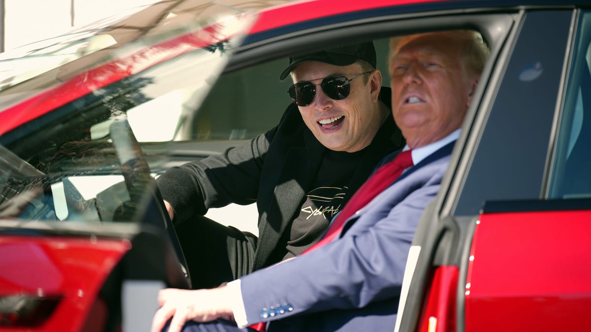 How Trump's Sympathy For White South Africans Underlines His Trash Behavior Toward Black Americans