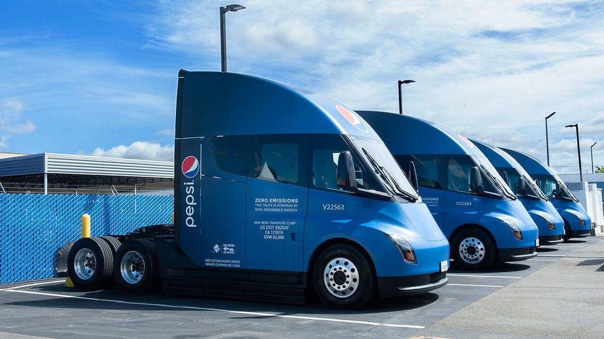 Pepsi semi outlet truck