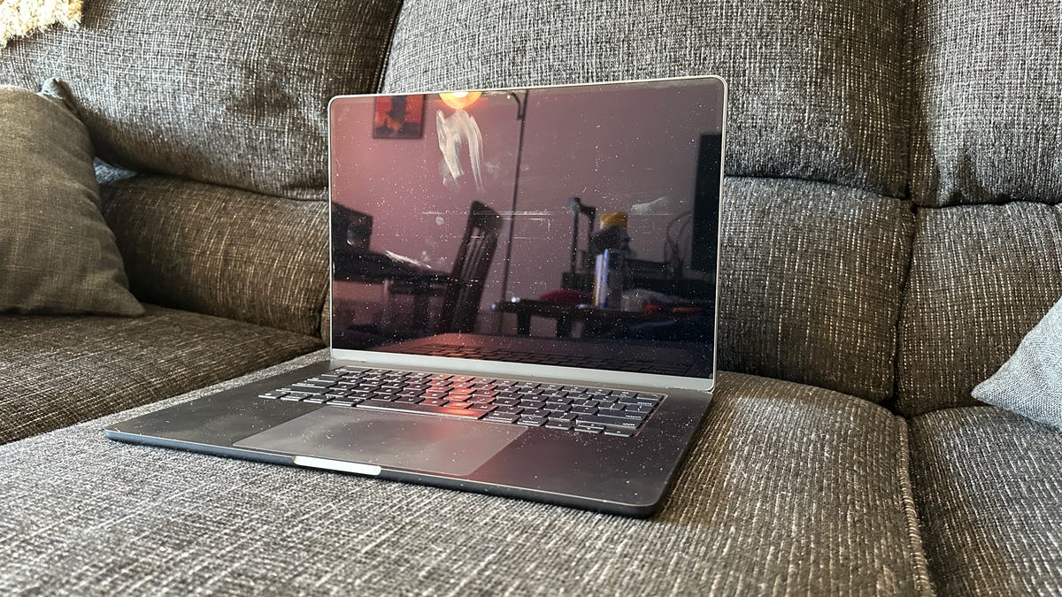 Cómo limpiar la pantalla de MacBook
