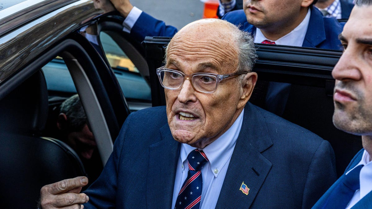 Rudy Giuliani Reportedly So Uncooperative His Lawyers Are Asking To Quit