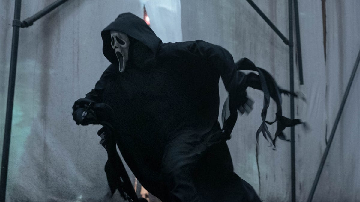 Scream 6: New Exclusive Image Offers Another Glimpse at Ghostface