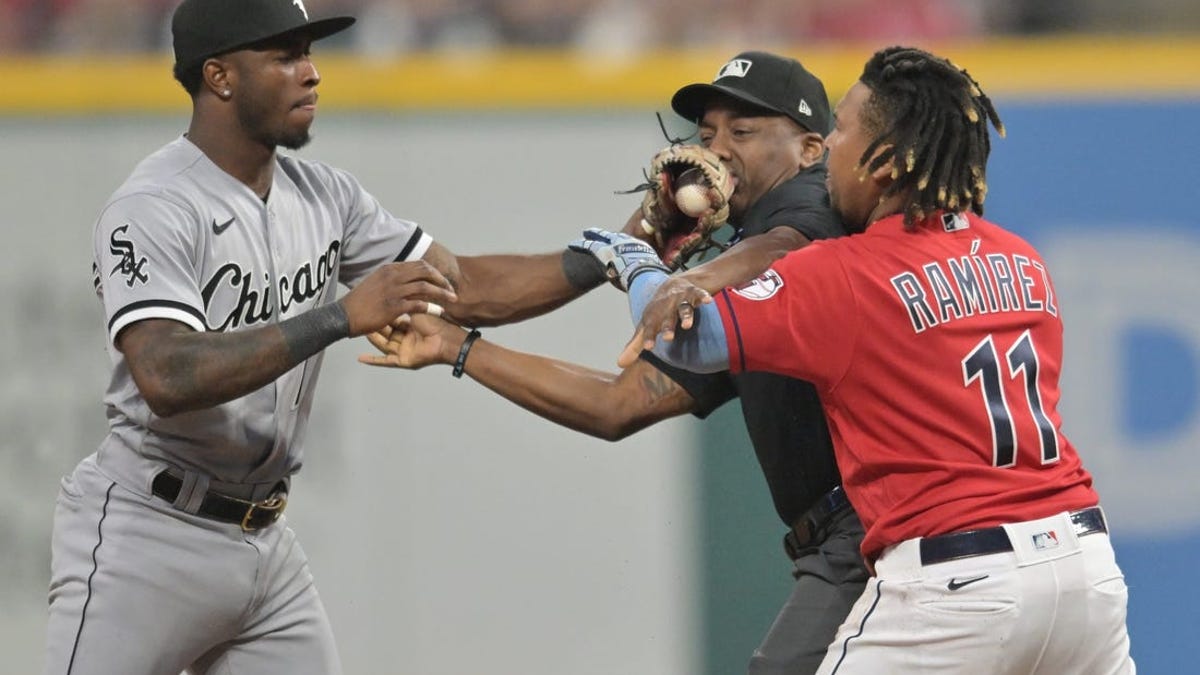 Chicago White Sox SS Tim Anderson competing for batting title