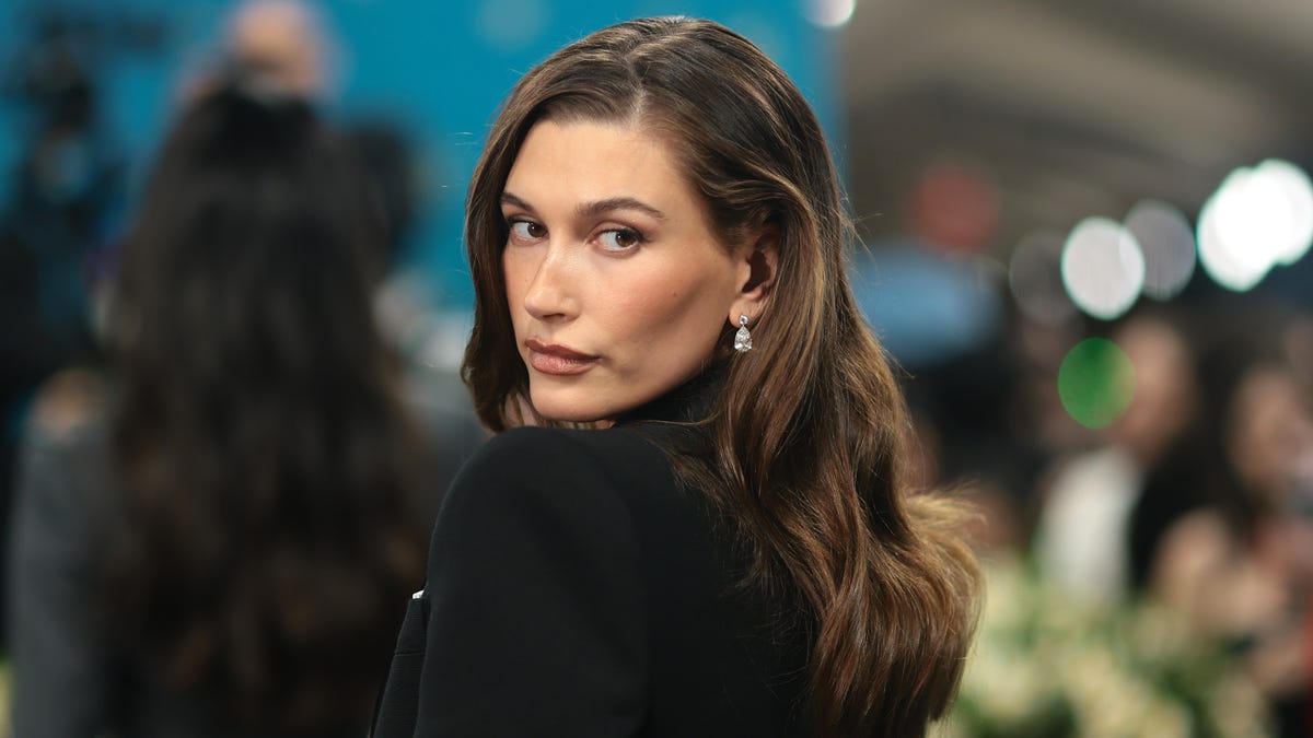 Hailey Bieber beauty brand sells to e.l.f. for $1 billion